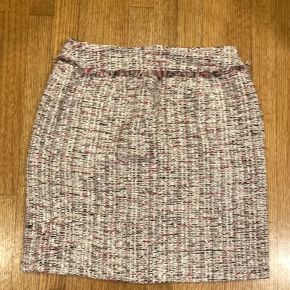White House Black Market NWT Pink and White Skirt Size 10 - Picture 6 of 10
